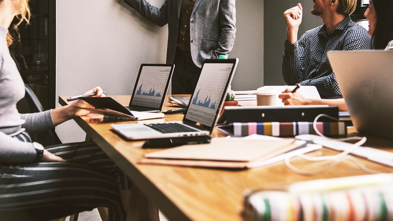 業務システム構築によるオフィス改革